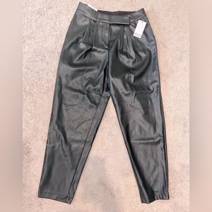 Ophelia Roe Black Faux Leather High Rise Straight Leg Pleated Trouser. Size 10